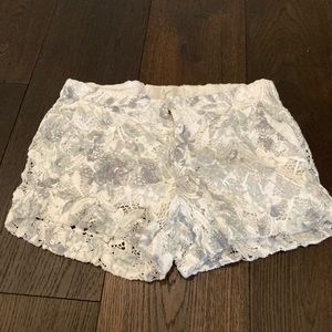 Joie Blue & White Floral Lace Shorts | Size 0